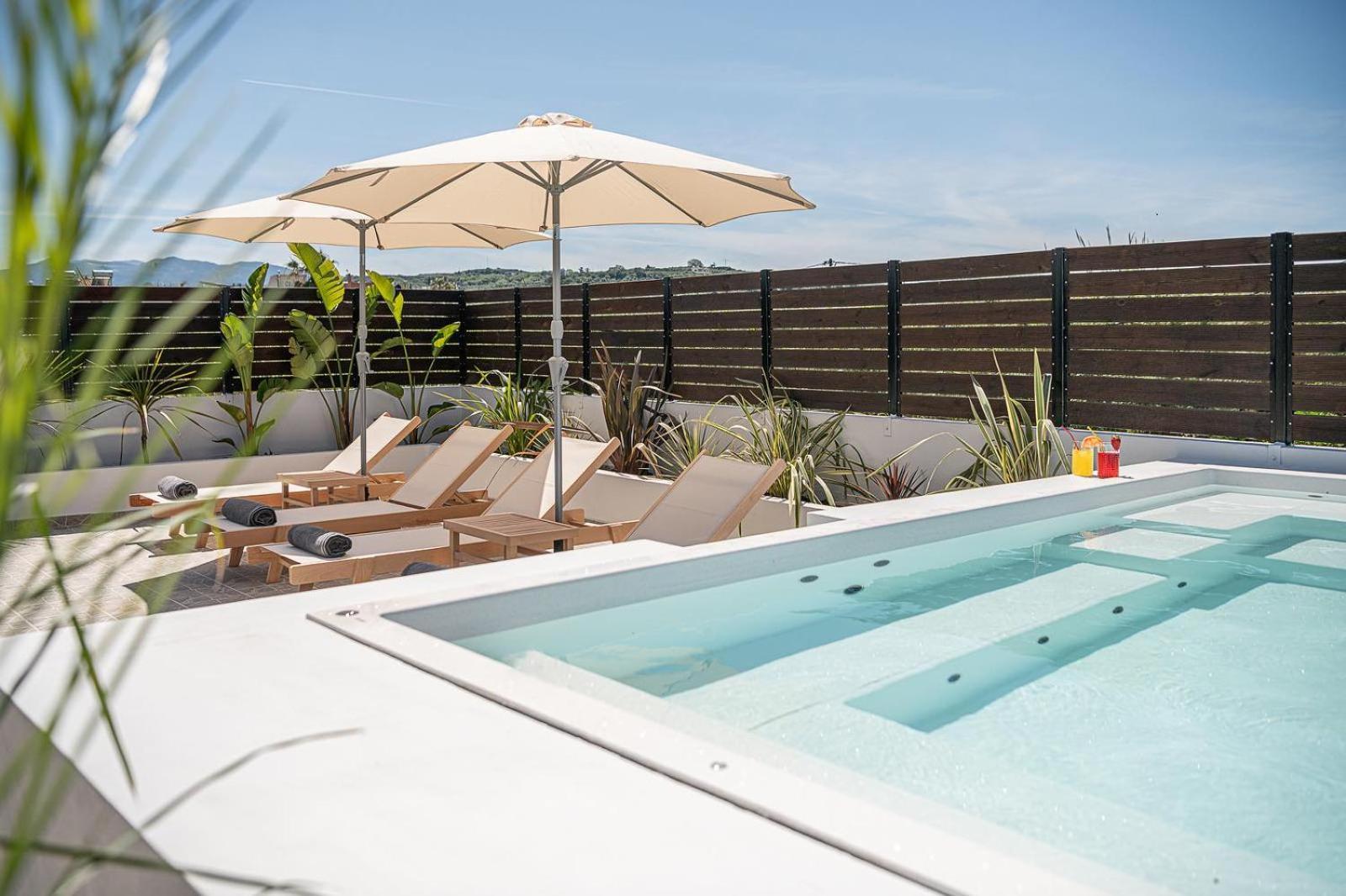 Sol Luxury Apartment - Close To The Beach With A Private Mini Pool La Canée Extérieur photo