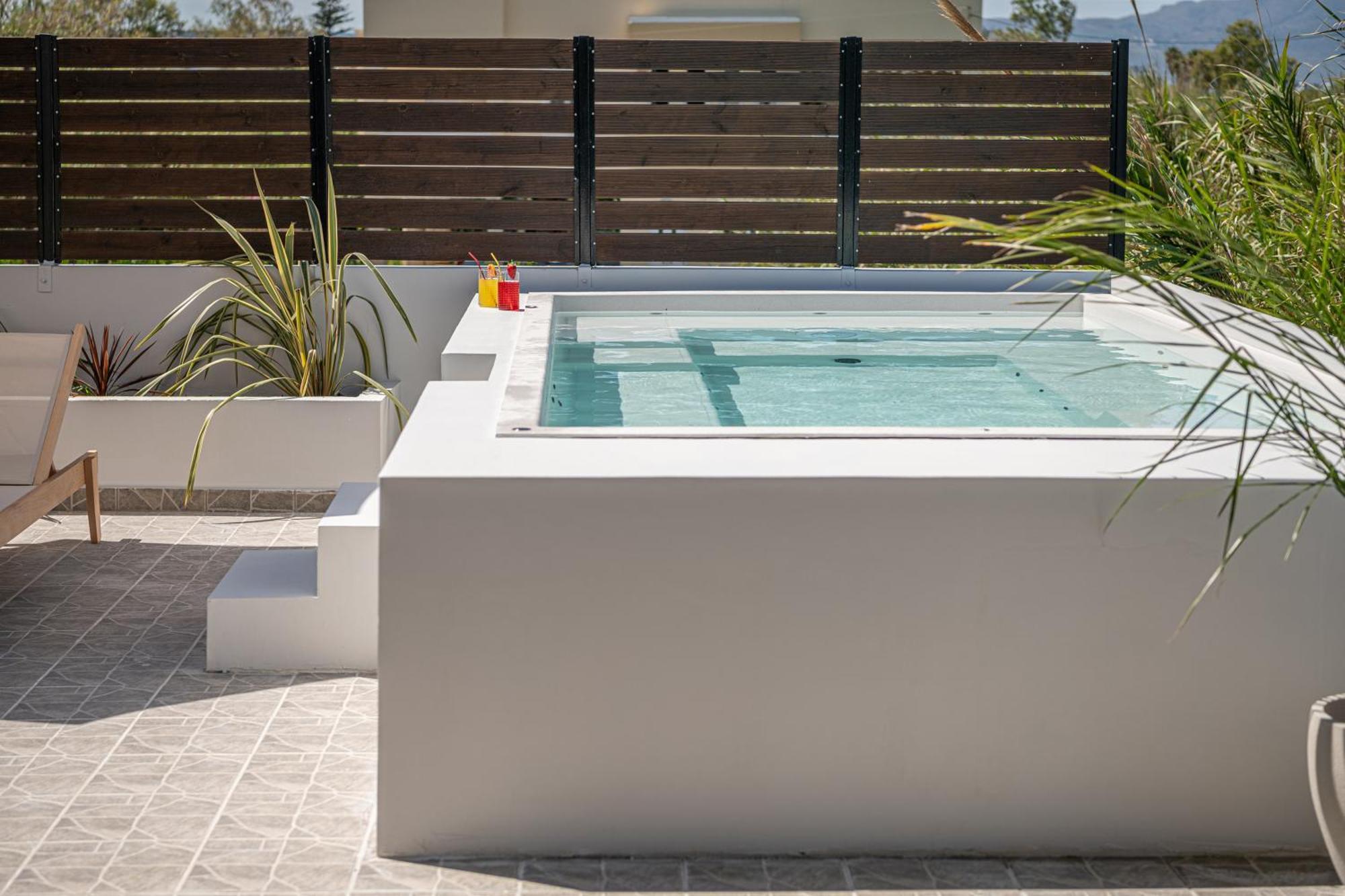 Sol Luxury Apartment - Close To The Beach With A Private Mini Pool La Canée Extérieur photo
